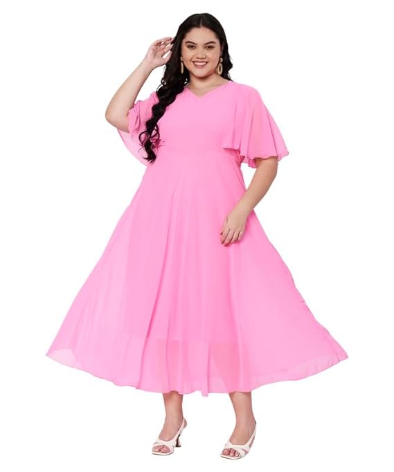 A floral maxi that blends comfort, curves, and everyday style.