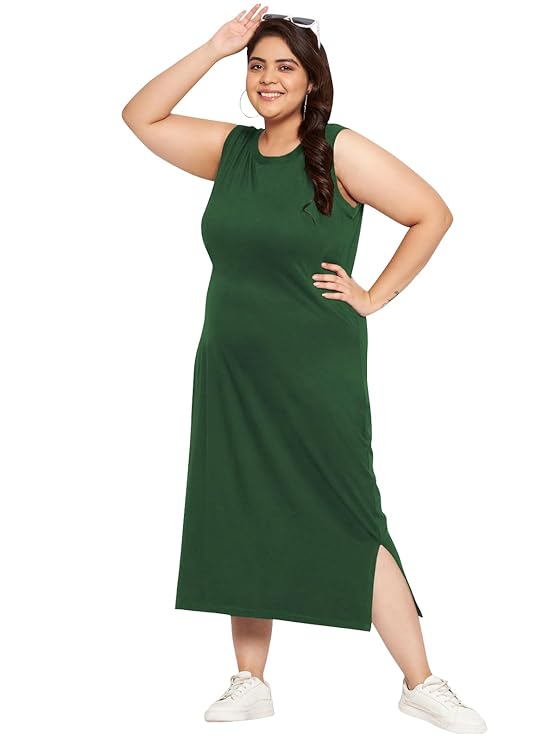 A bold pick in plus size dress clothes for standout style.